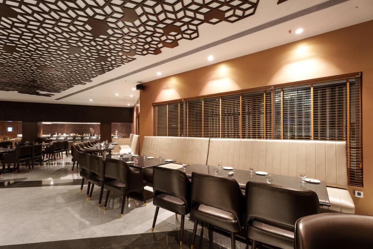 Pharos Hotels Chennai Ngoại thất bức ảnh