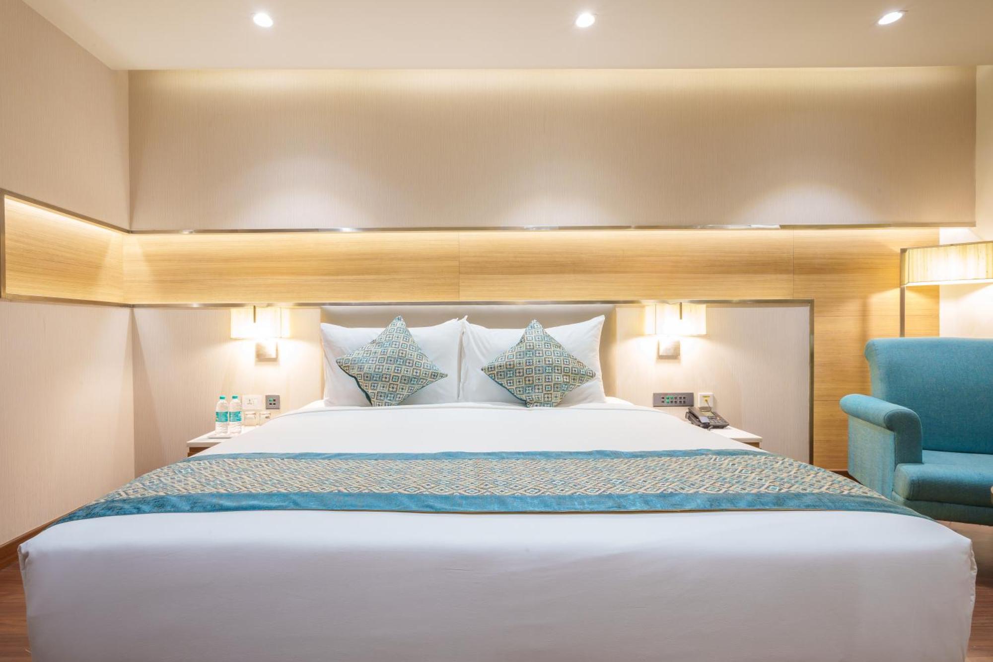 Pharos Hotels Chennai Ngoại thất bức ảnh
