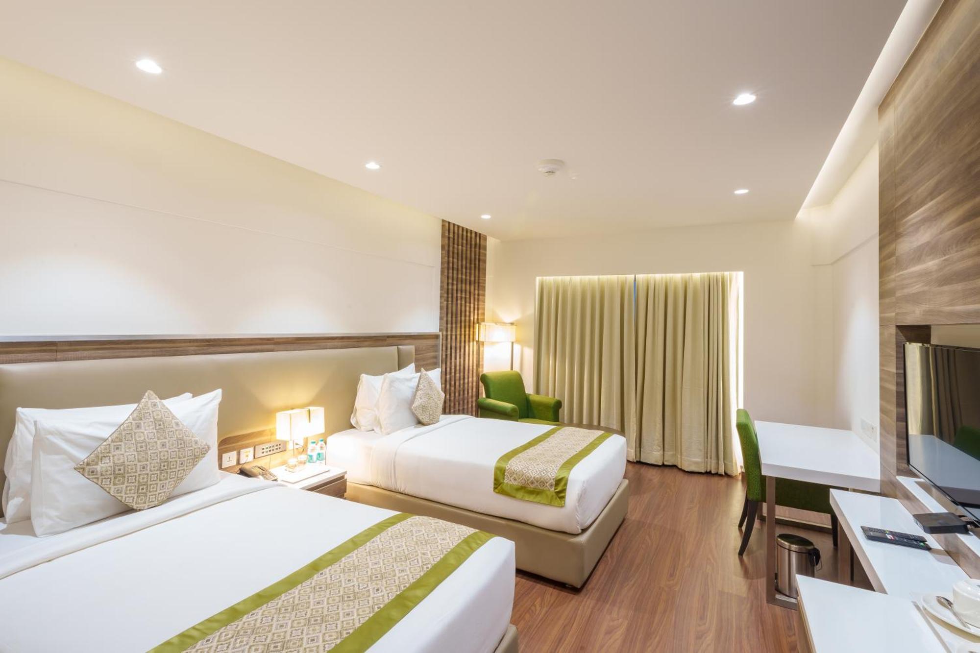 Pharos Hotels Chennai Ngoại thất bức ảnh