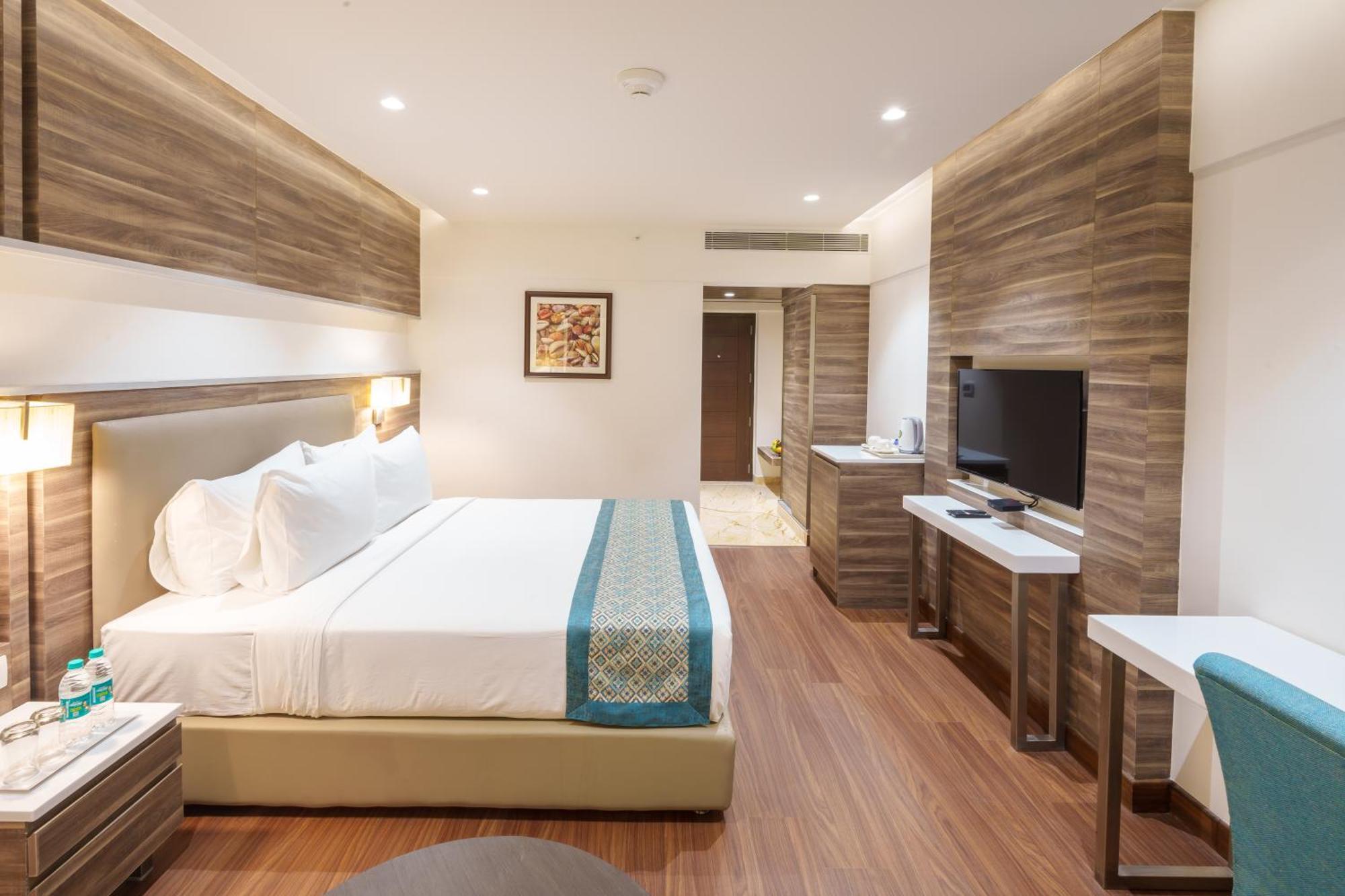 Pharos Hotels Chennai Ngoại thất bức ảnh
